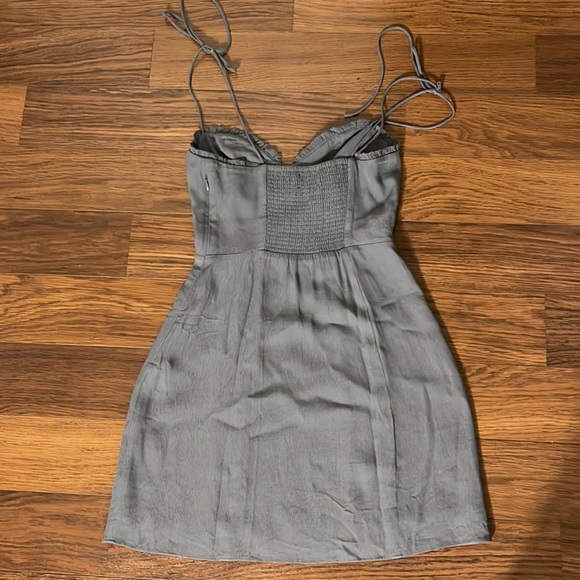 Aritzia Dress ✨ - Picture 6 of 6